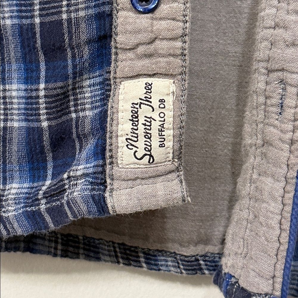 Buffalo David Bitton Navy Plaid Button Down Shirt Mens Size M - Picture 6 of 10